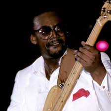 Fave bassists ever: Peter Hook Carole Kaye Geddy Lee Mike watt Tommy Stinson