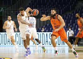 Complete overview of real madrid vs valencia (primera division) including video replays, lineups, stats and fan opinion. Real Madrid Vs Valencia Basket Game