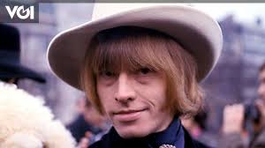 Misteri Kematian Brian Jones yang Lahir Hari Ini 78 Tahun Lalu