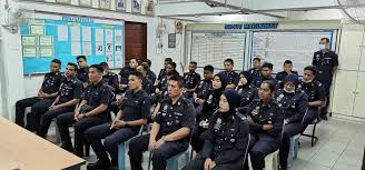 Dianggarkan 13 tahun ianya terbiar. Perjumpaan Kpb Balai Polis Salak Selatan Kuala Lumpur Facebook