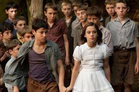 Une guerre particulièrement mouvementée l'année où les troupes rivales. La Nouvelle Guerre Des Boutons Film Popular Century