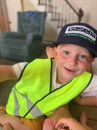 A small gesture goes a long way! Shoutout to our Manchester, VT team who  recently made Hunter's day. 😁 #CasellaFan #WeAreCasella 🚨 Know a Casella  Super Fan? Give them a shoutout below