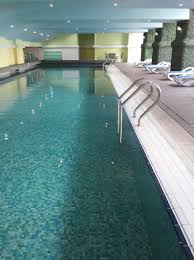 Vanuit hotel royal kuala lumpur is het 5 minuten wandelen naar verschillende winkelcentra, waaronder lot 10 mall en sungei wang plaza. Indoor Swimming Pool Picture Of Hotel Royal Kuala Lumpur Tripadvisor