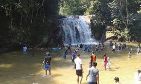 Sebagai kota tetangga kuala lumpur, bukit tabur atau bukit hangus ini cocok untuk anda jadikan. 16 Air Terjun Di Selangor Yang Menarik Untuk Day Trip Seronok Best