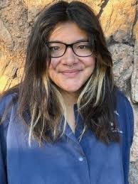 Beth Hanks's Instagram, Twitter & Facebook