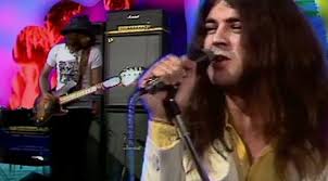 Smoke on the water 25th anniversary remaster. Check Out One Of Deep Purple S First Ever Tv Performances Of Highway Star Society Of Rock