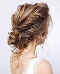Brides should couple wedding hairstyle flowers with this style at boho, garden party, or any other theme that occurs outside. 41 Perfect Wedding Hairstyles For Medium Hair Wedding Forward