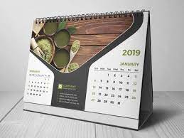 Desain kalender duduk ini memiliki desain yang berisi bangunan keajaiban dunia. Jasa Desain Kalender Hitamedia
