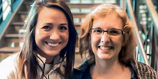 Leann Carlton's Instagram, Twitter & Facebook