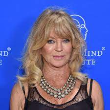 Bangs 2021 haircuts for women over 50. The Best Long Hairstyles For Women Over 50 In 2021 It S Rosy