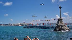 Jun 23, 2021 · россия нарушила международное право, спровоцировав вооружённый инцидент «в территориальных водах украины». Parad Korablej I Vals Buksirov Sevastopol Prazdnuet Den Vmf Novosti Turisticheskij Portal Respubliki Krym