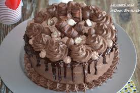 Layer Cake Kinder Bueno Recette Facile Le Sucre Sale D Oum Souhaib Gateau Kinder Bueno Recette Layer Cake Kinder Gateau D Anniversaire Kinder