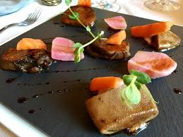 A gourmet paradise, da aurelio offers sought after dishes that one can enjoy either in a warm and welcoming dining room, or on the terrace with breathtaking panoramic views of the averau, the massive sella, and the marmolada. Ristorante Da Aurelio Rifugio Colle Santa Lucia Menu Prices Restaurant Reviews Tripadvisor