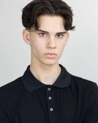 New Face Alert 🚨 @bradley_wayne_johnson Photographer- @laurendifulviophoto  Model Coach/ Stylist- @imjoeyrose @imjoeyrosestylist #newface  #freshportfolio #portfoliophotoshoot #freshphotos #signed #heymantalent  #heymantalentmodel