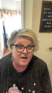 Lisa Clapp's Instagram, Twitter & Facebook