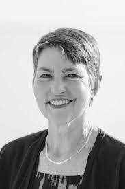 Theresa Hecker's Instagram, Twitter & Facebook