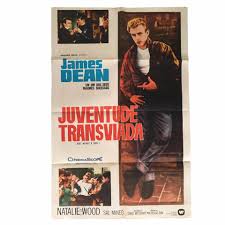Um dos motivos que ajudou na popularização de elvis e do ritmo foi o cinema. Antiguidades Casa Do Velho