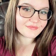 Krystle Everett's Instagram, Twitter & Facebook