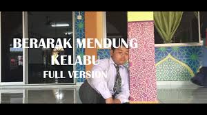 Lihat saja langit,awan yang berarak itu tetap sama, jika akhir adalah permulaan bagi sesuatu senja tak pernah menyalahkan awan kelabu yang sering menutupi keindahan dirinya. Berarak Mendung Kelabu Full Version 10 Minutes Youtube