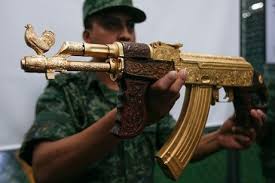 Inspirada en hechos reales, la historia de joaquín 'el chapo' guzmán como nunca lo habías visto. 30 Narco Ideas Mexican Drug Lord Pretty Guns Drug Cartel