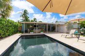 115 SW 1st Ave Apt 5, Boynton Beach, FL 33435