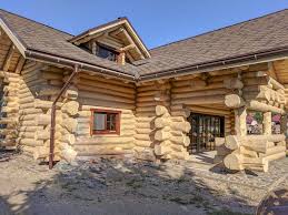 Oferta noastră cuprinde o gamă variată începând de la case și cabane din lemn rotund pentru locuit sau de vacanță și terminând cu diverse obiecte de mobilier de grădină cât și de interior. Case Din Lemn Cabane Din Lemn Rotund Si Busteni Aceris