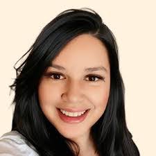 Ann Cloud's Instagram, Twitter & Facebook