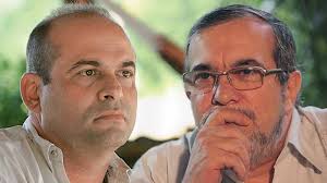 El capitán de la policía manuel cubillos es señalado del homicidio del joven. Semana Rural Que Paso En El Primer Encuentro Entre Salvatore Mancuso Y Rodrigo Londono En La Comision De La Verdad