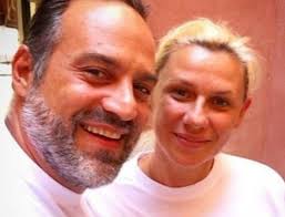 37:54 fansofelenimenegaki 104 781 просмотр. Olh Thn Alh8eia Gia Thn Trith Egkymosynh Ths Katerinas Karabatoy 8a Sas Apokalypsw Mesa Apo Ena Apokleistiko Couple Photos Madame Couples