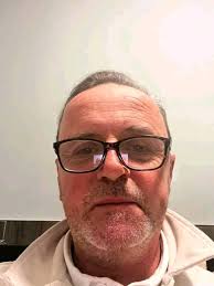 Hi... I need a long lasting relationship 💯.I don't care about the age all  I just want is a woman that would love me and am ready to take good care of