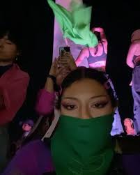 1: Sofi y yo en chavas luchonas , 2: Sofi en cuarta larga, 3: ¿por que no  se entiende el no? , 4: las feministas también ejercen el arte del  performance , 5: la curiosidad Mato al gato , 6: la chiquis ...