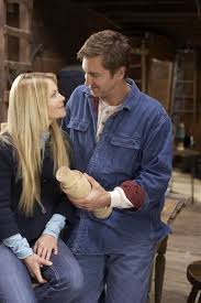 Bienvenue sur le site du pere noel, jeux, écrire au père noël, chansons, comptines, chants, calendrier de l'avent, traditions, images, musiques. C Est Un Beau Telefilm Noel Et Romance Chrisnow La Ville Du Pere Noel Moonlight And Mistletoe 2008