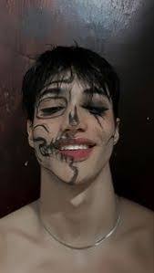 Abraham Badillo's Instagram, Twitter & Facebook