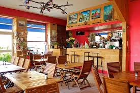 7 Restaurants Depaysants Qui Font Voyager A Lyon Restaurant Cubain Restaurants Italiens Restaurant Indien