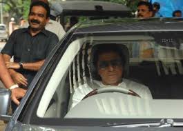 Raj thackeray whole family car collection. Raj Meets Ailing Uncle Bal Thackeray Rediff Com India News