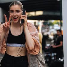 9,198 likes · 82 talking about this. In 2020 Generation Z Was Doing It For Themselves Fashionista