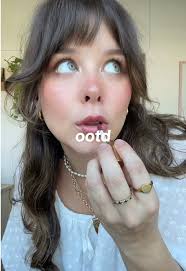 Cute Maternity Dress Ideas for Spring Fashion