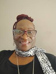 DIFFERENCE BETWEEN OLD-TIME CHURCH AND THE NEW TIME CHURCH SERVICE When the  choristers of the old time finish singing,the congregation burst into tears  because they sang down the glory, but in the