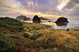 Rainbow rock retreat is on a 13 acres and borders the samuel h. Explorer S Paradise Gold Beach To Brookings Travel Oregon