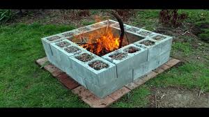 Maybe you could even find some discounted at the hardware store to. 14 Cool Diy Cinder Block Fire Pits Diycraftsguru