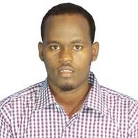 100+ perfiles de «Beeso»