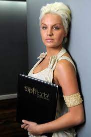 Alles begann mit ihrer teilnahme bei „germany's next topmodel. Gina Lisas Welt Webtv Mit Dem Bushido Der Mannequins Freiburg Fudder De