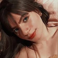 Giovanna Torres's Instagram, Twitter & Facebook