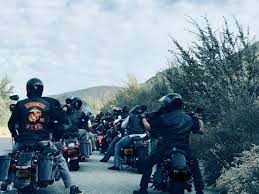 Understanding Motorcycle Formation And Group Riding Planning Hand Signals Road Mishaps