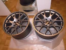 Long, filigree spokes and an especially small central area give this dynamic lightweight wheel a striking look. Verkauft Bbs Ch R Titan Matt 9x19 Et 20 10 5x19 Et 25 Superzustand