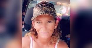 Candice Wilkinson's Instagram, Twitter & Facebook