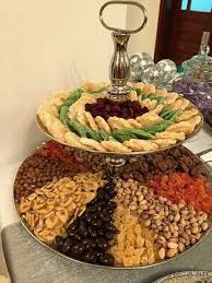 Decoration Des Fruits Secs Food Decoration Food Presentation Food Platters
