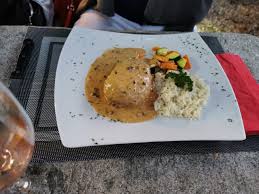 Per l'anno 2006 il comune ha la facoltà di applicare o meno il supplemento d'imposta sul reddito del 2.215% previsto. Ristorante Del Ponte Prices Inn Reviews Cugnasco Switzerland Tripadvisor
