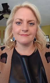 Happy Birthday to our fabulous Dr. Amanda Dinsmore! She is an exceptionally  talented physician, incredibly kind, generous, and most of all--hilarious!  We hope your next year is full of laughs, memes, and