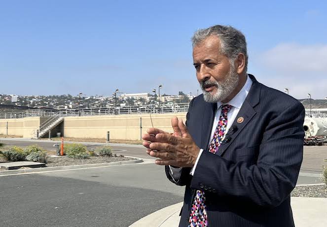 Congresista hispano Juan Vargas cuestiona  promesas de cheques de Trump ante el Congreso